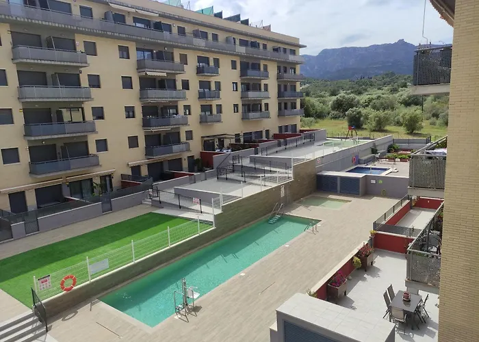 Apartamento Nuevo Con Piscina Y Amplio Balcon